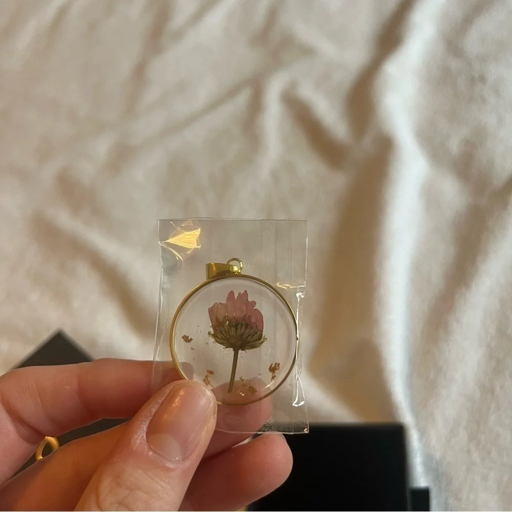 New Gold dried flower pendant necklace charm